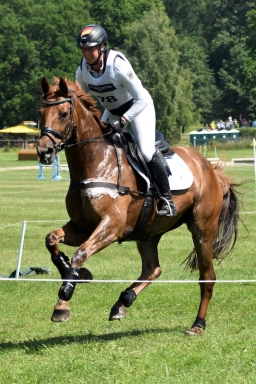 2025-06-luhmuehlen-4xc-107
